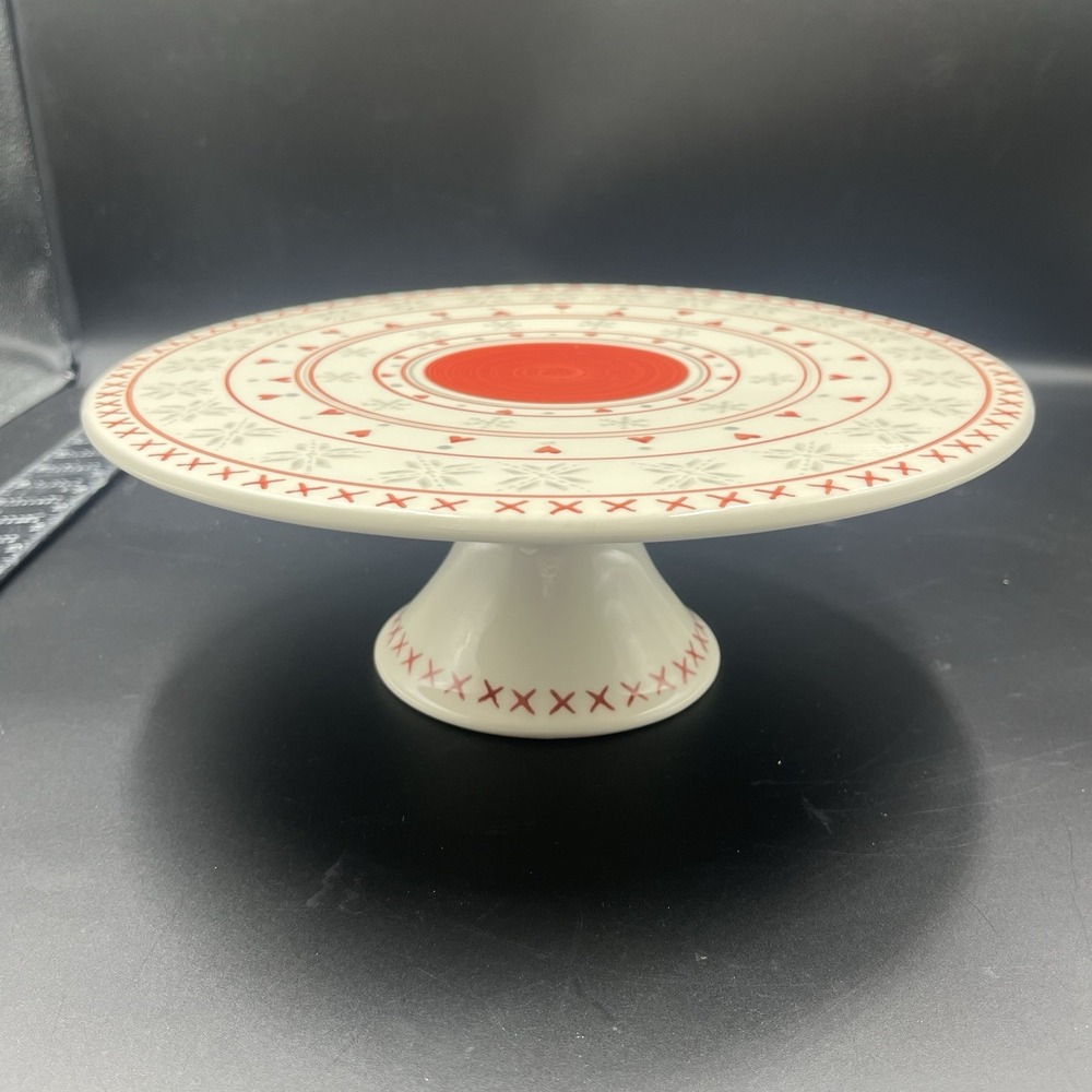 Butlers‎ Ceramic Cake Stand White Red Hearts Grey Snowflakes Pedestal 10.5 Inch